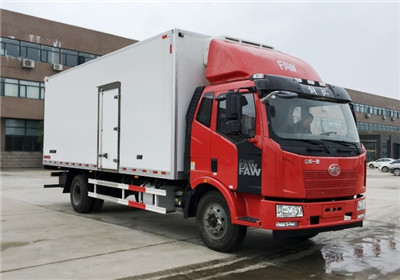 解放J6冷藏車-廂長(zhǎng)7.6米