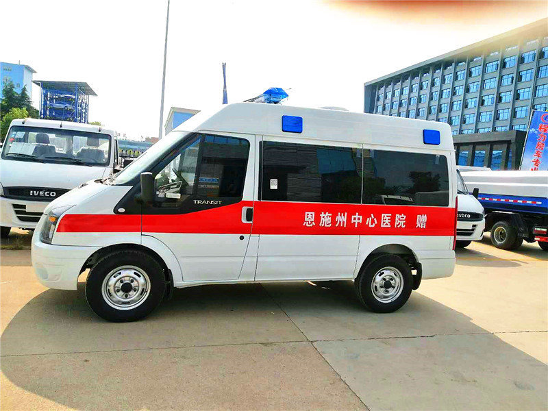 新世代V348短軸中頂救護(hù)車(chē)5040 a.jpg