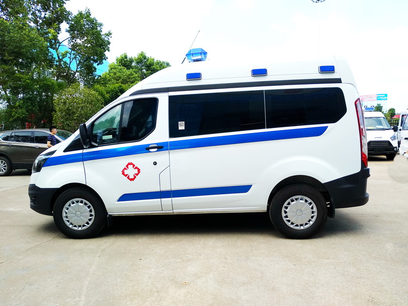 江鈴福特V362轉運型救護車廠家(柴油)1.jpg 江鈴福特V362轉運型救護車廠家(柴油)1.jpg