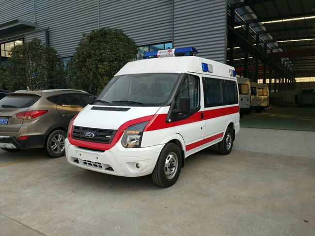 新世代V348短軸中頂救護(hù)車(chē)
