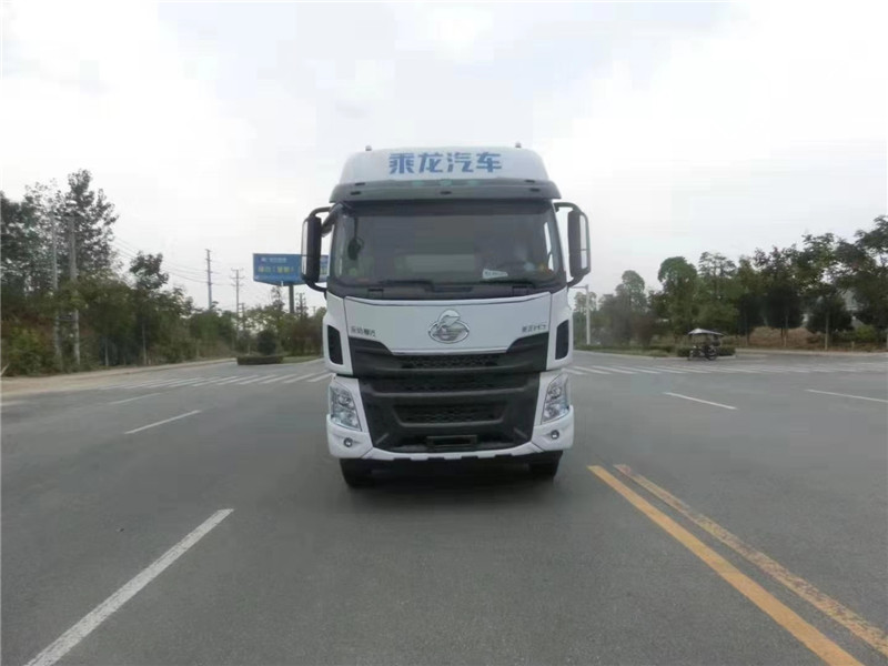 國六30方柳汽乘龍小三軸散裝飼料運輸車 國六30方柳汽乘龍小三軸散裝飼料運輸車