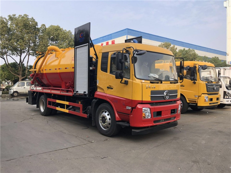 東風(fēng)天錦15方清洗吸污兩用車