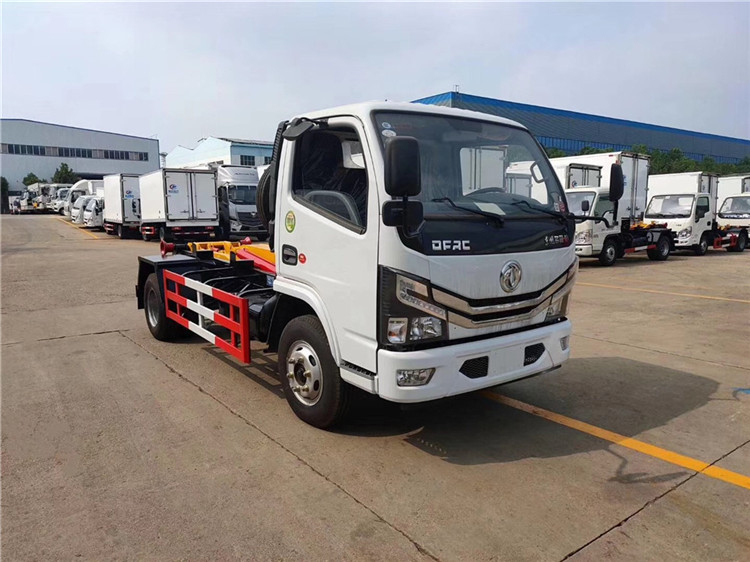 國(guó)六·東風(fēng)多利卡【5方】勾臂垃圾車