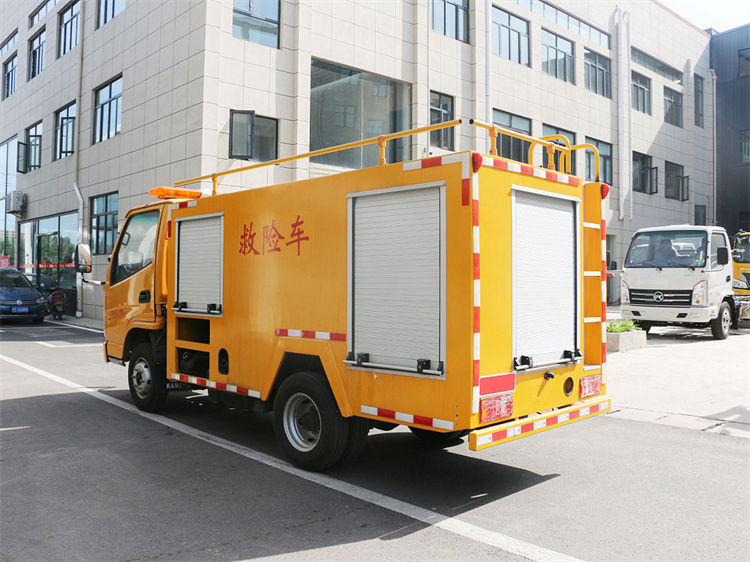 躍進(jìn)雙排 (5).jpg 躍進(jìn)雙排 (5).jpg